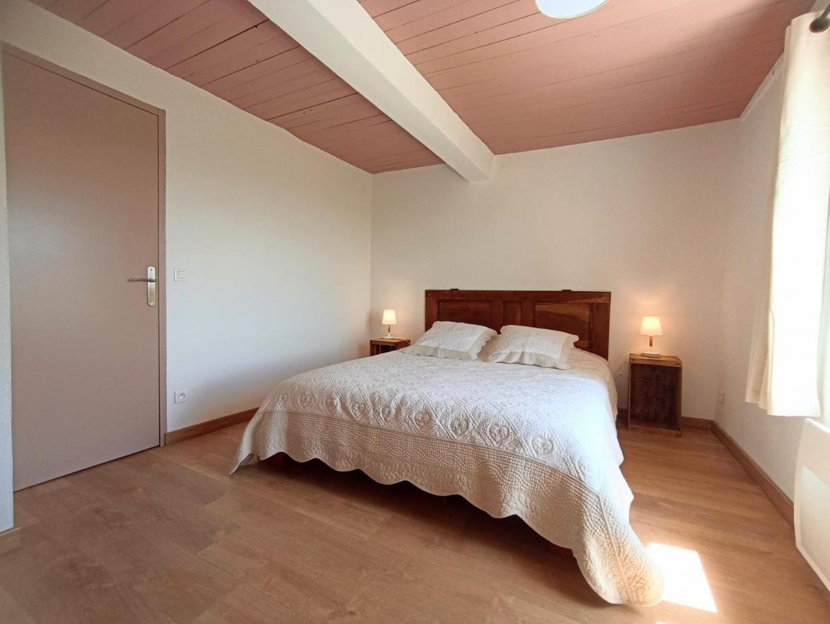 Gite Avec Piscine "La Maison De Valentine" En Provence Montsalier Екстер'єр фото