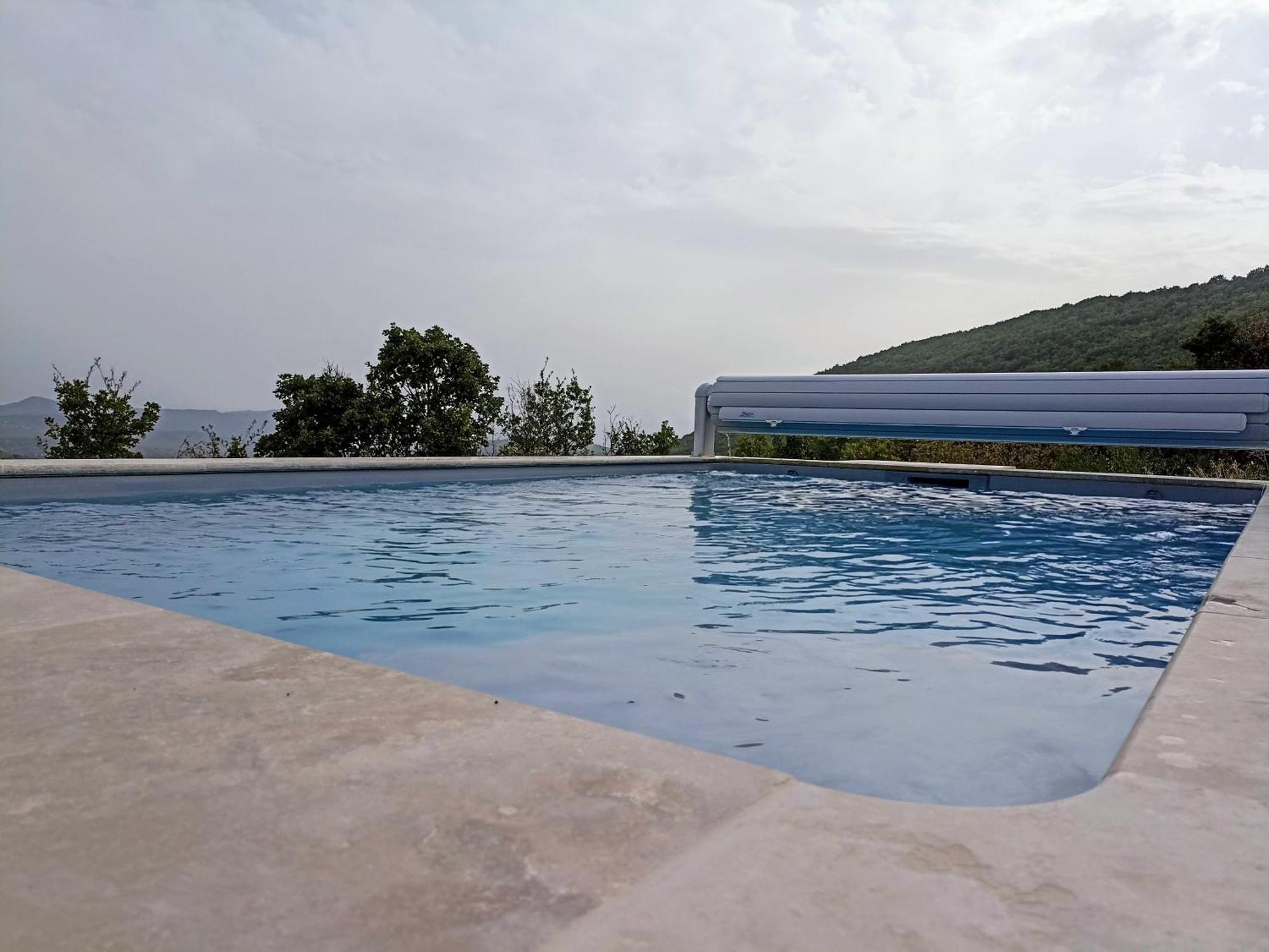 Gite Avec Piscine "La Maison De Valentine" En Provence Montsalier Екстер'єр фото